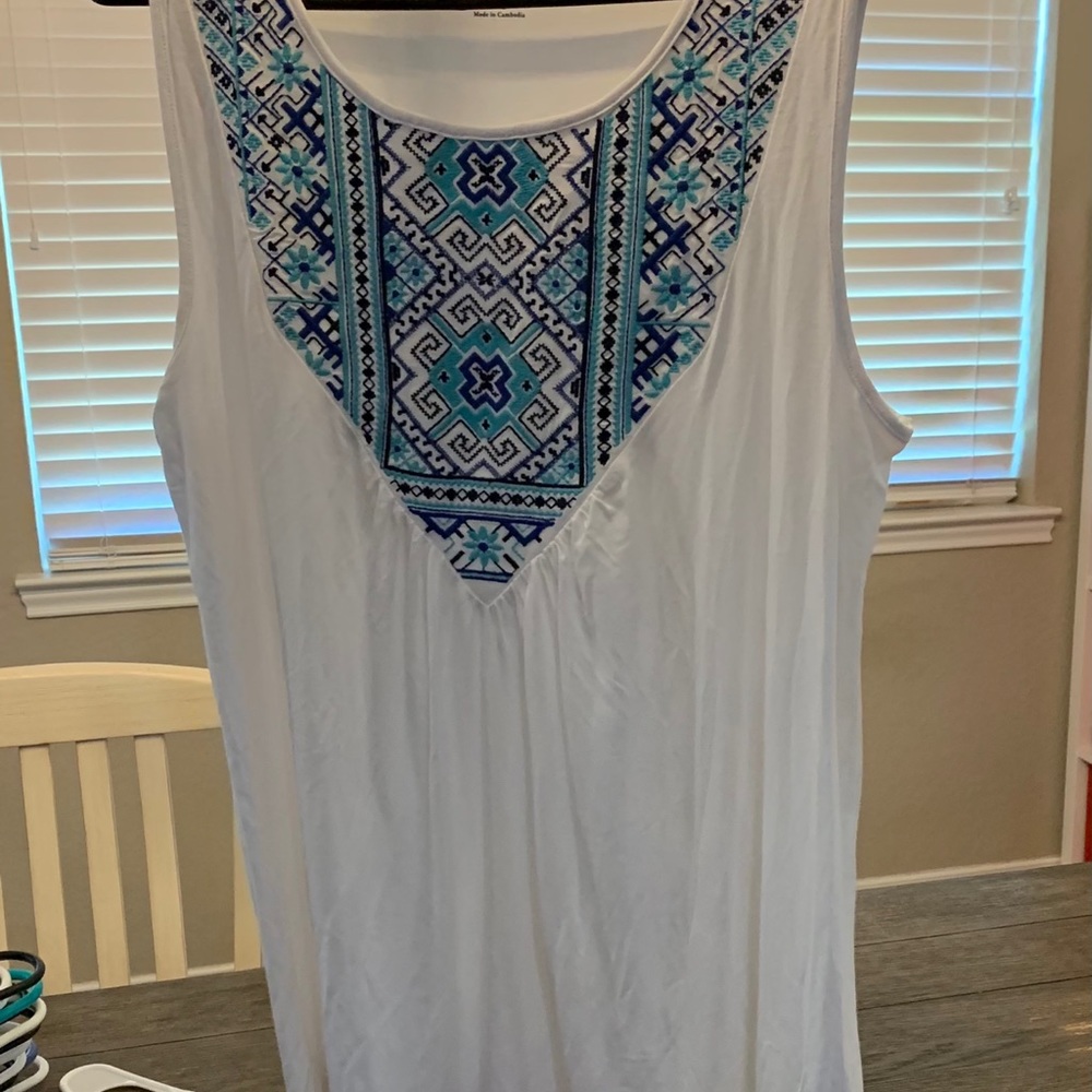 White maternity top